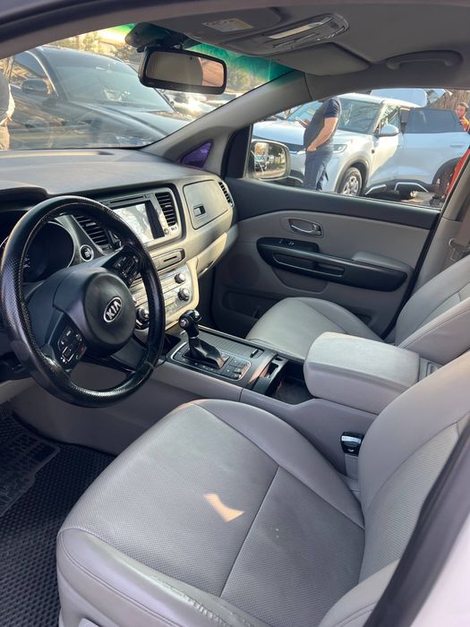 Kia carnival 2019 yil