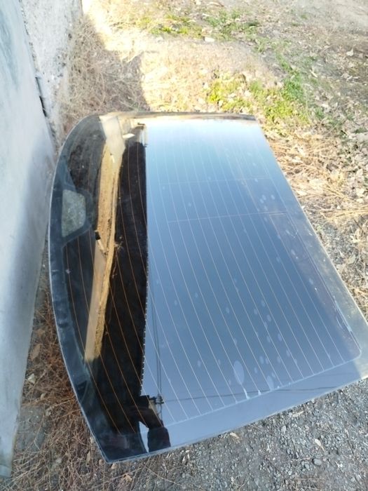 Стекло на BMW 5 Е-39 кузов.