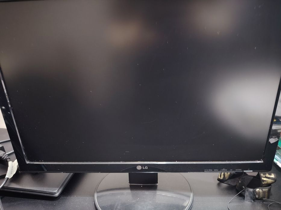 Компьютер с комплектом полным и принтер