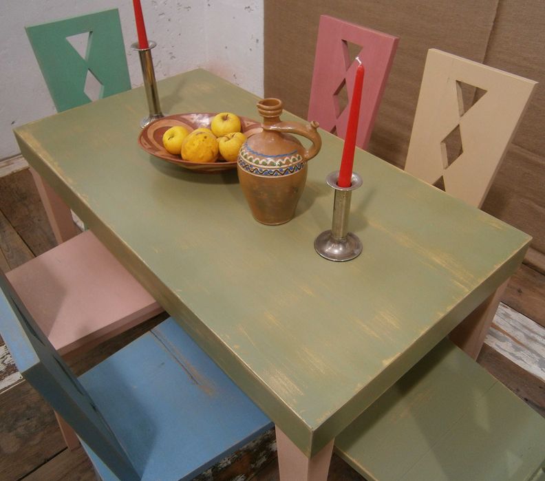 Set masa si 6 scaune vechi din lemn masiv reconditionat