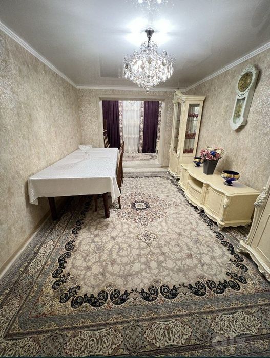 Продаётся 4х-комнатная квартира в центре Луначарского