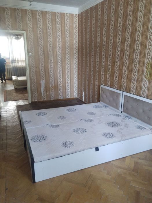 Юнусабад 6 кварталда  2'3 хона уй ижарага берилади