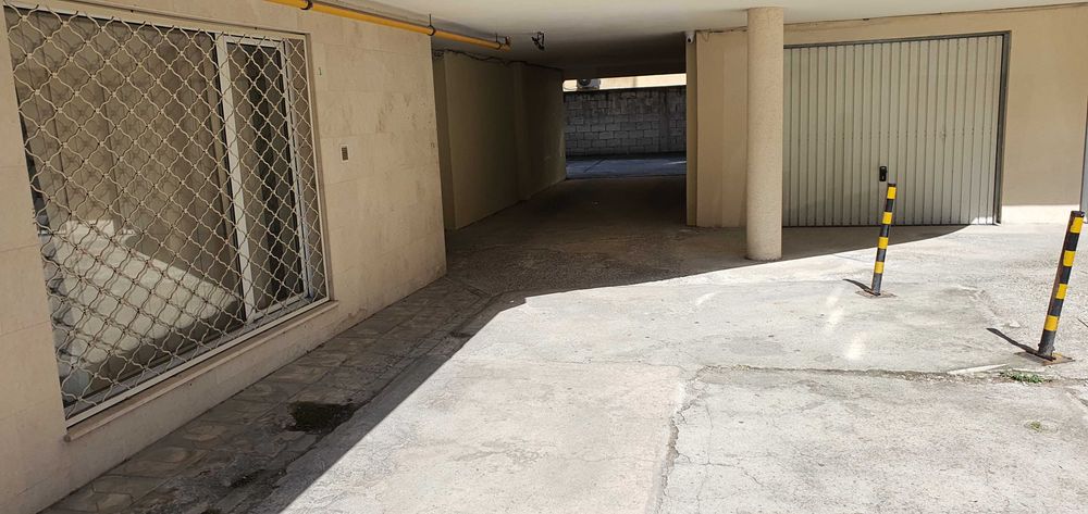 Варна Паркомясто гараж ХЕИ Окръжна болница