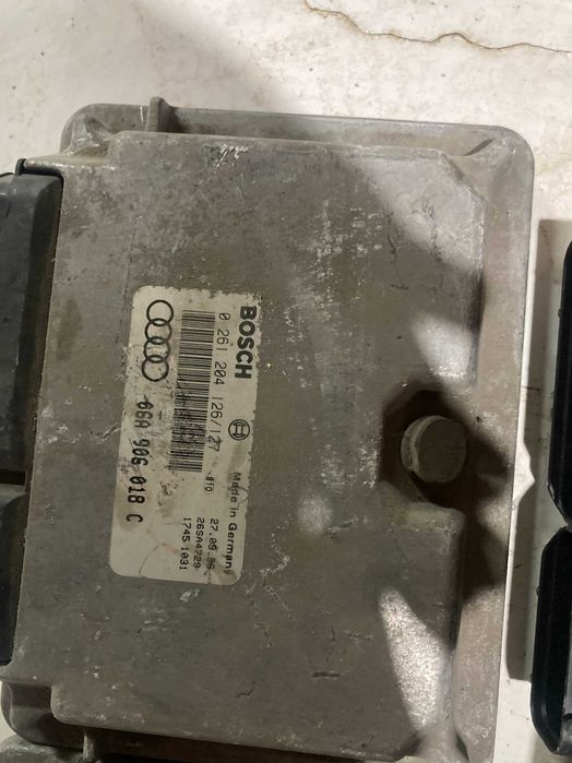 Компютър еку ecu електронен блок двигател Ауди а3 1.8 125кс AGN