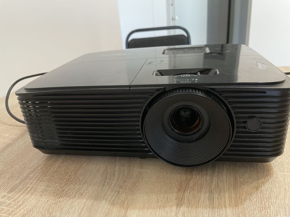 Продам проектор Optoma в отличном состоянии