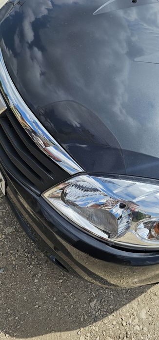 Vând Dacia Sandero