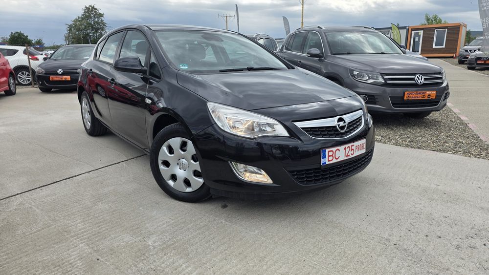 OPEL Astra 2012 — imagine 4