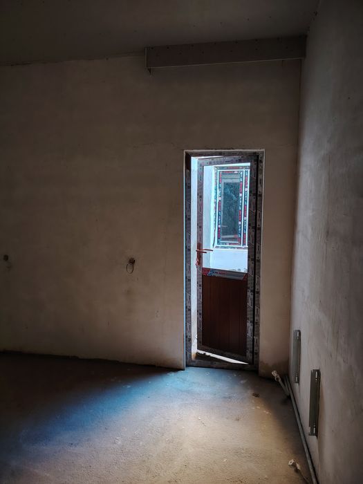 Уй сотилади срочно ер участка 1_3 сотих 3 хонали