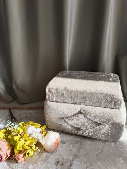 Мини сундук, той бастар