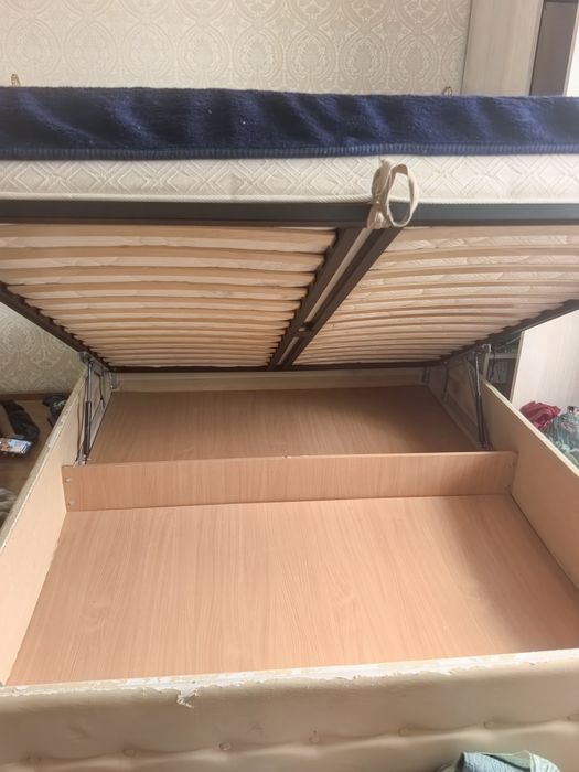 Отдам даром кровать