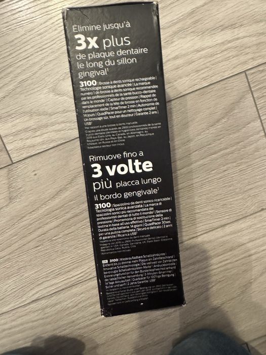 Periuta dinti Noua philips sonicare 3100