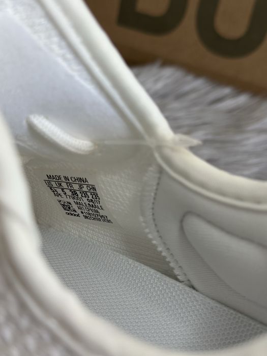 Adidas yeezy boost 350 V2 cream white