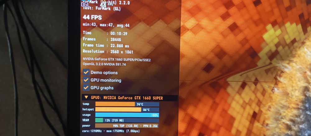 Видюхa 1660 Super