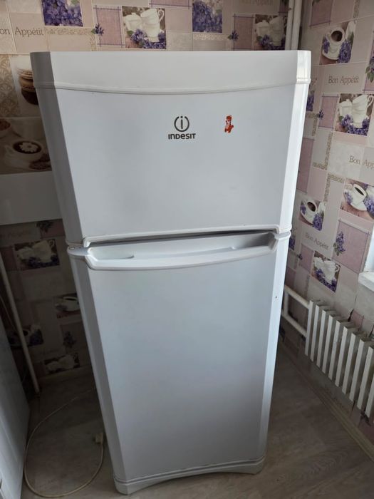 Срочно продается холодильник