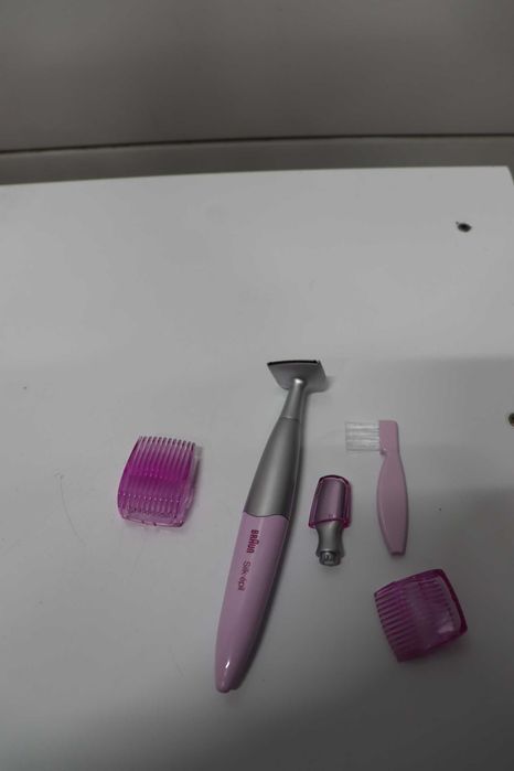 Тример Braun Silk-épil 3 in 1, За оформяне на бикини зоната и лице