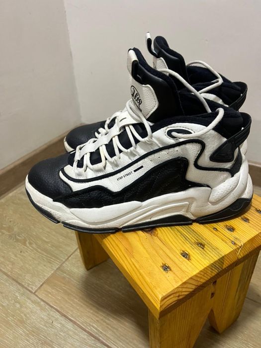 Кроссовки зимние