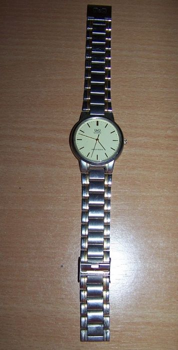 Ceas barbatesc  Q&Q-quarz -water resist