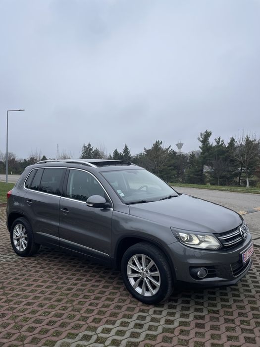 Volkswagen tiguan  model Carat