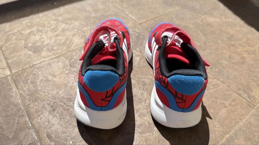Маратонки Adidas Marvel спайдърмен 34 размер