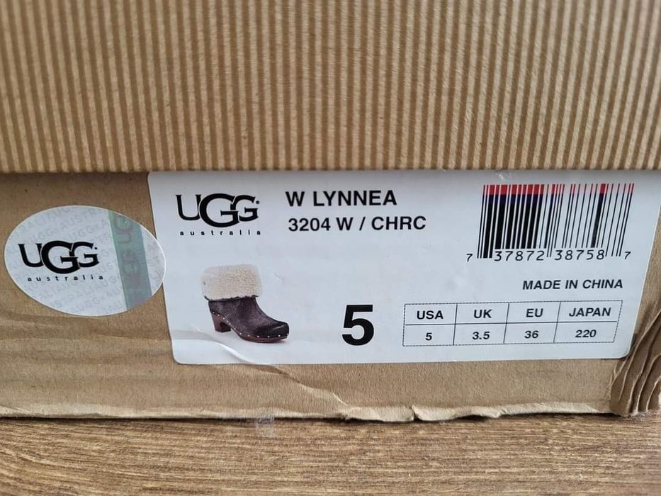 Ghetute UGG piele, imblanite, marimea 36 - NOI
