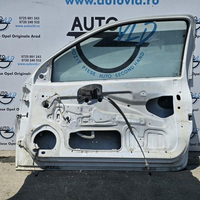 Portiera usa alba dreapta fata Opel Corsa C