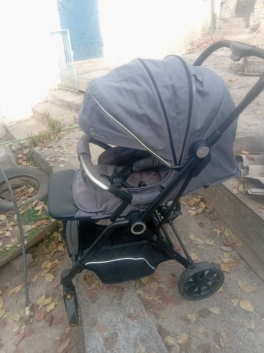 Продам коляску в хорошем состоянии