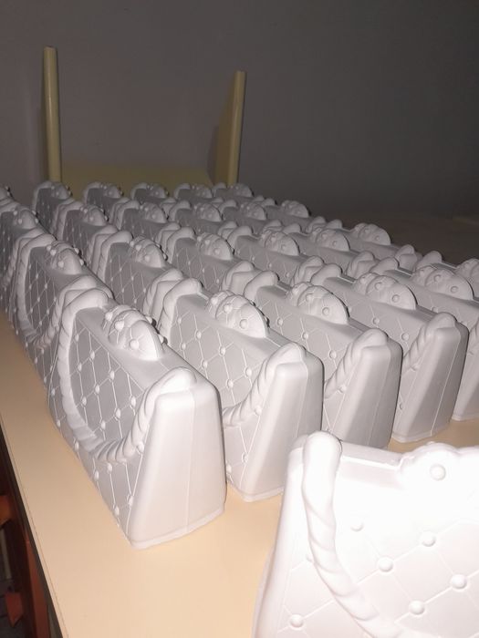 Гипстен жасалған копилкалар