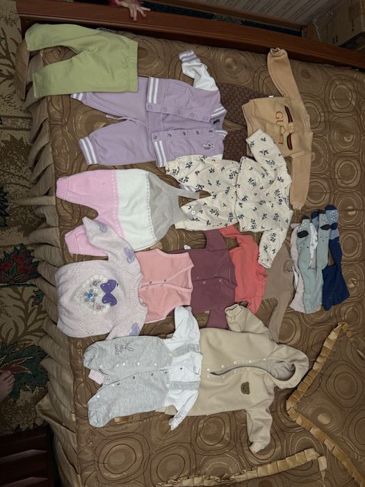 Продам детские вещи