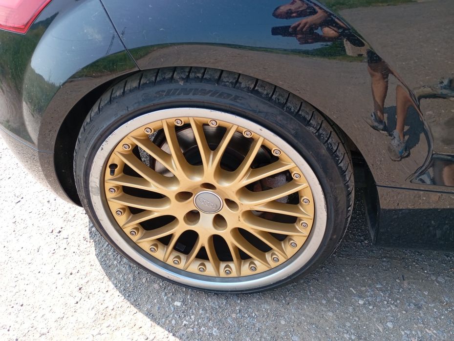 Ауди ТТ R32 кабрио 2012 год