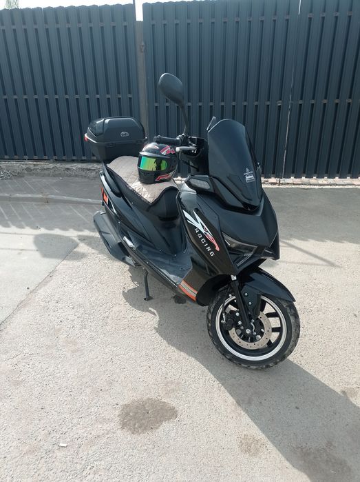 Продам Мопед почти новый