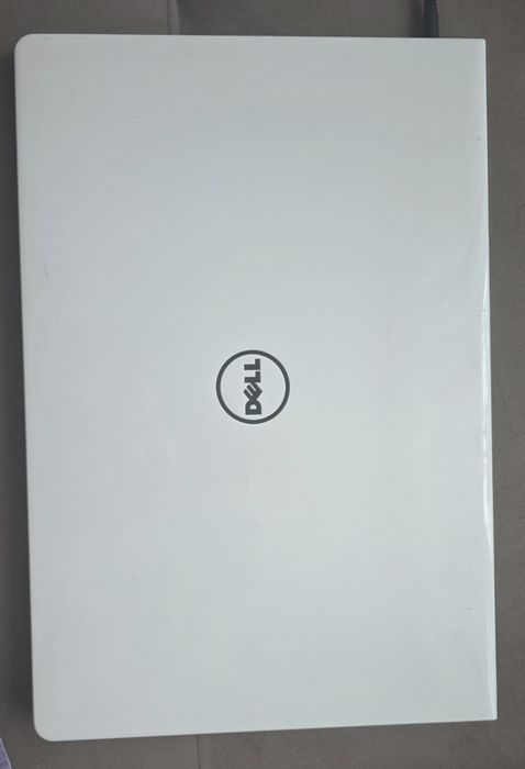 Ноутбук dell model p51f
