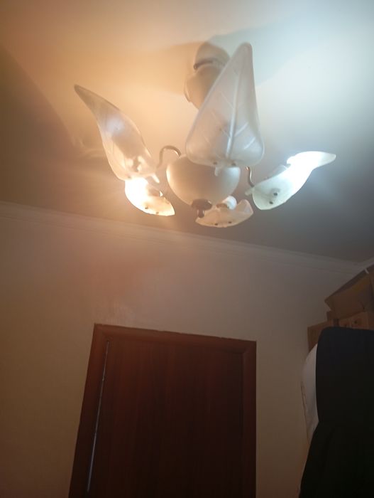 Продам  люстры в хорошем состоянии