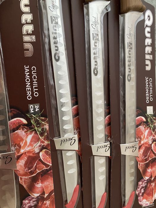 Ножове и стойки за хамон , прошуто и еленски бут