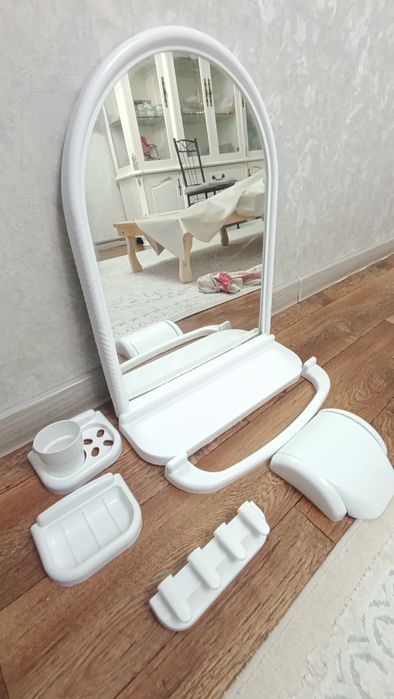 Зеркало для ванной комплект