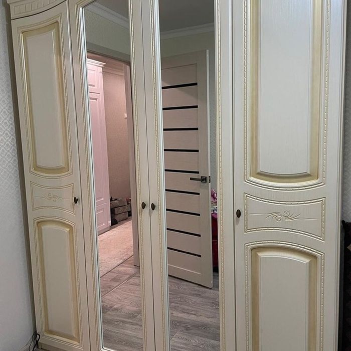 Сборщик мебели . Сборка мебели