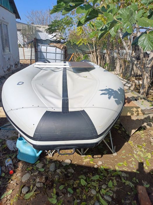 продаю лодку ривьера 3/60