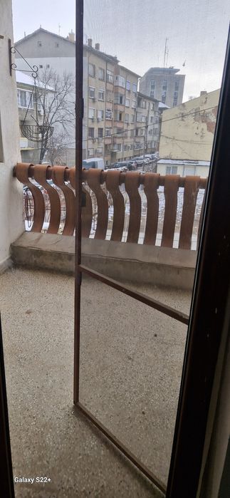 Продава се Многостаен апартамент в Силистра, Център - 150 кв.м за 850 €/кв.м - Снимка #1