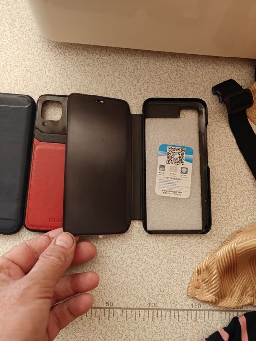 Чехлы от Huawei P40 lite.