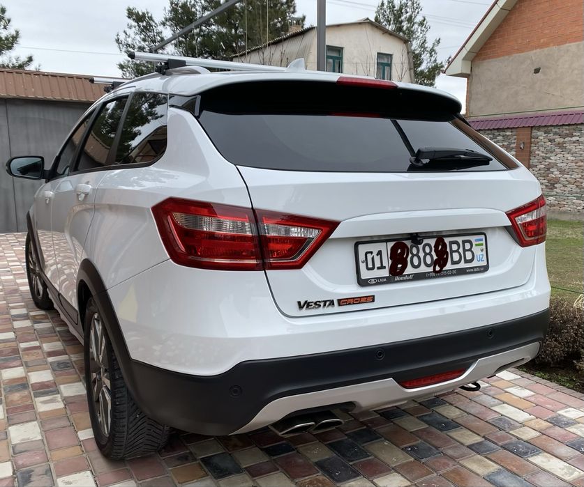 Lada Vesta SW cross 1.6 (2020)