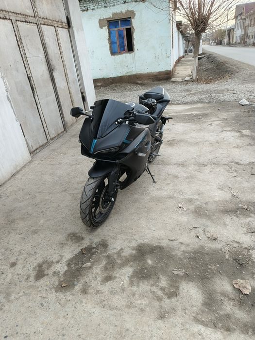 Спортбайк мотоцикл