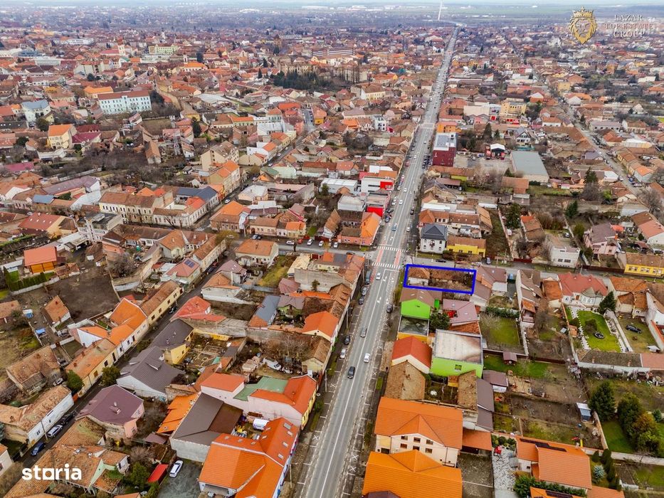 Teren- 2 fornturi stradale de vanzare pe Andrei Saguna