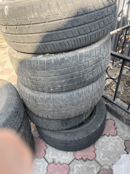 Шины б/у в хорошем состояние