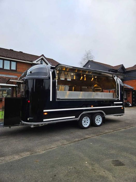 Търговски каравани, food truck, фууд трейлър 4.8M