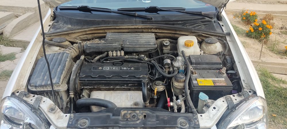 Срочна сотилади Ласетти 2006 йил карески матор