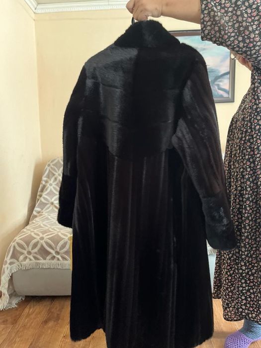 Продам норковую шубу