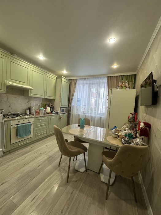 Продам трехкомнатную квартиру в новом доме жк Альфа-бетта