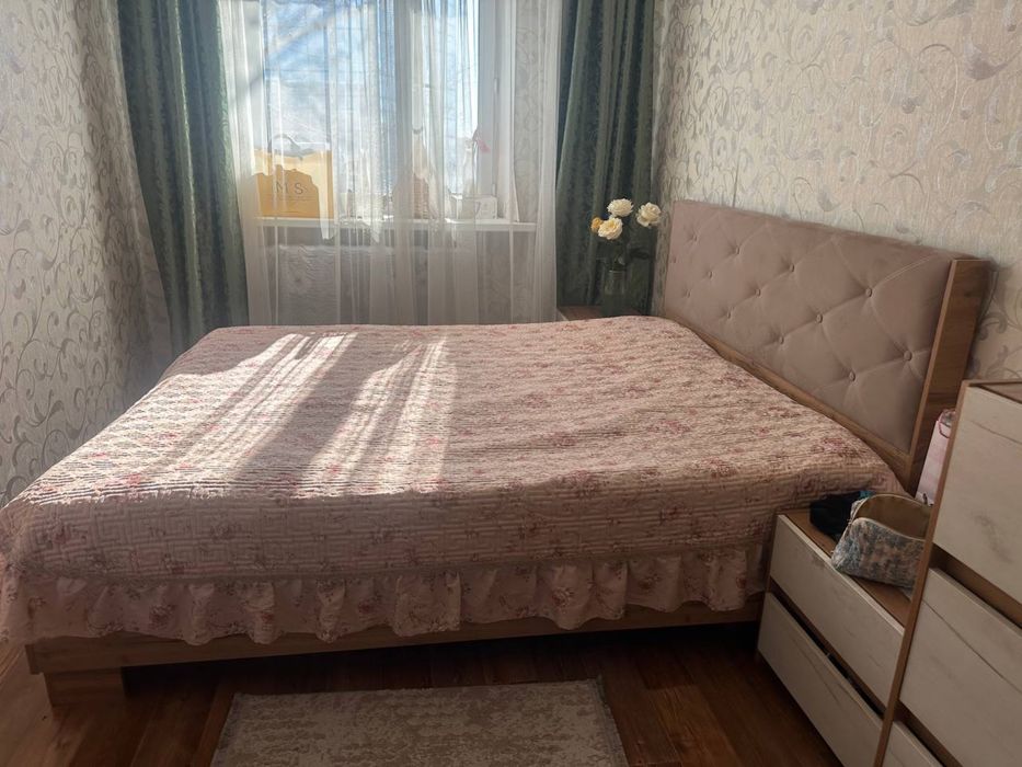 Продам двухспальную кровать