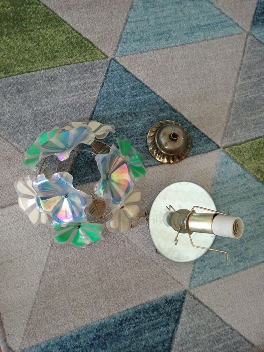 Продам люстру для кухни