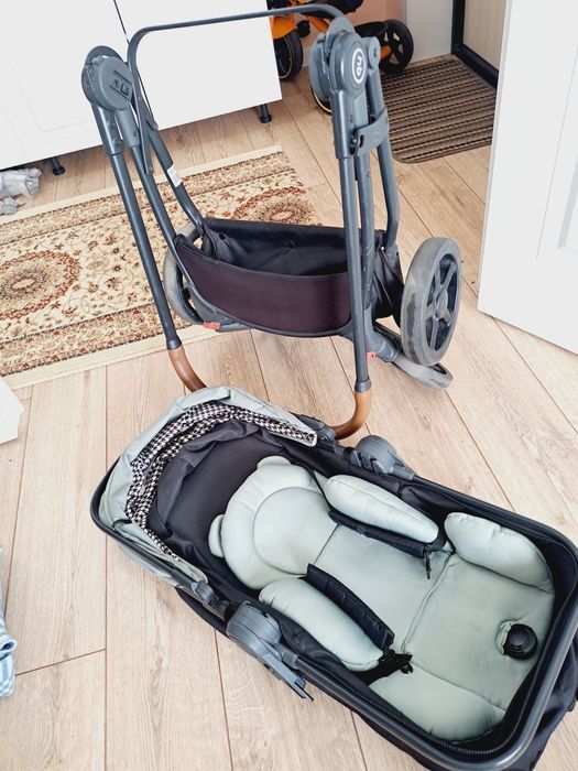 Коляска Happy Baby Lovetta