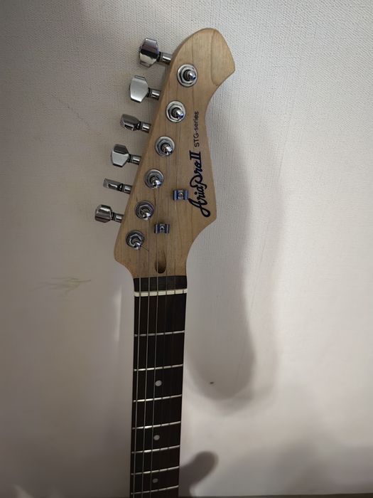 Продается Электрогитара